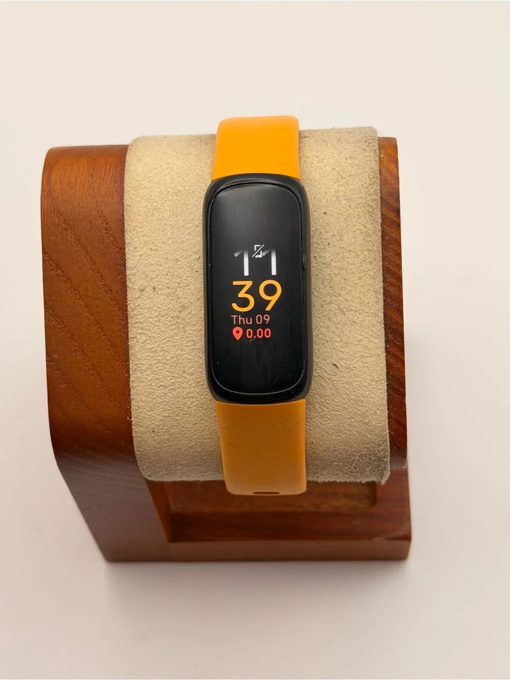 Fitbit Inspire 3, Charger, Tested,Orange / Black, Very Good, Fitness Tracker